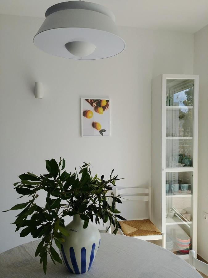 Axelle 50 Meters To The Apartment